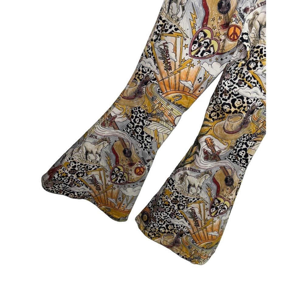 SOLD x Lainey Wilson 27x30 Life of Lainey Storyteller Print Flare Jeans - Picture 11 of 16